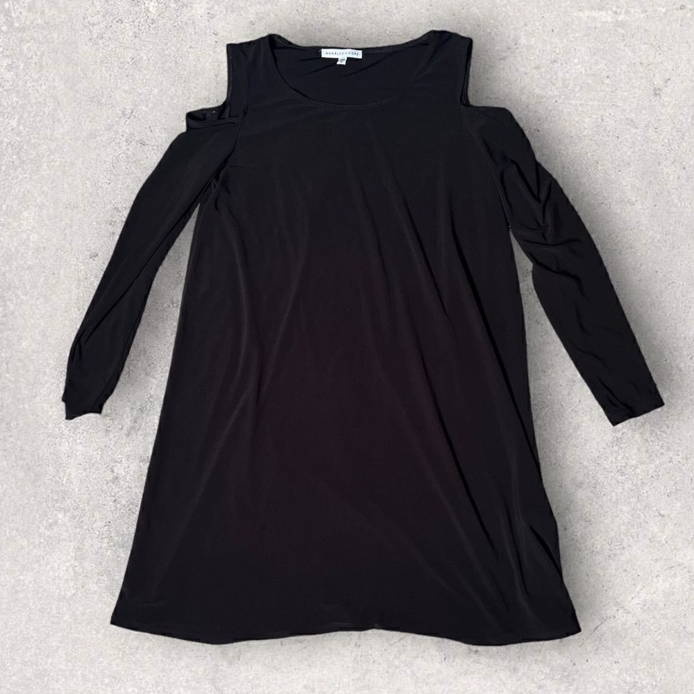 ANNALEE +HOPE long sleeve open shoulder dress sz M